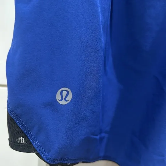 (6023) LULULEMON Go The Distance Short Sz 6 W=13&quot; REVERSIBLE
