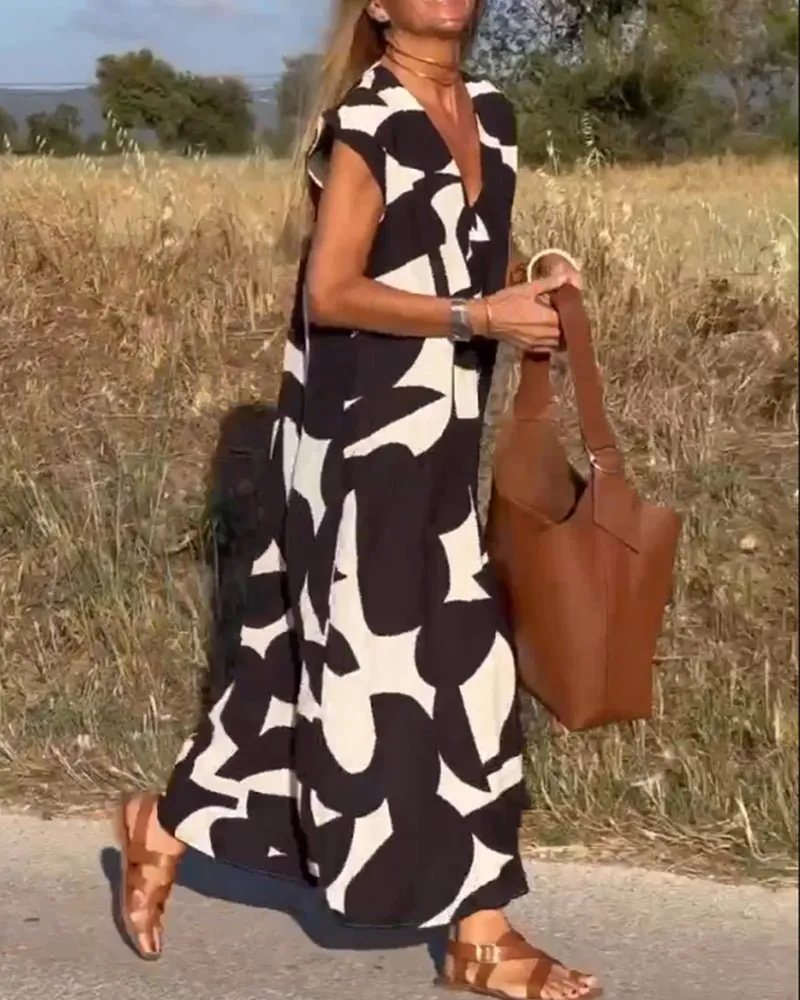 Alhelí® | Elegant V-Neck Print Dress
