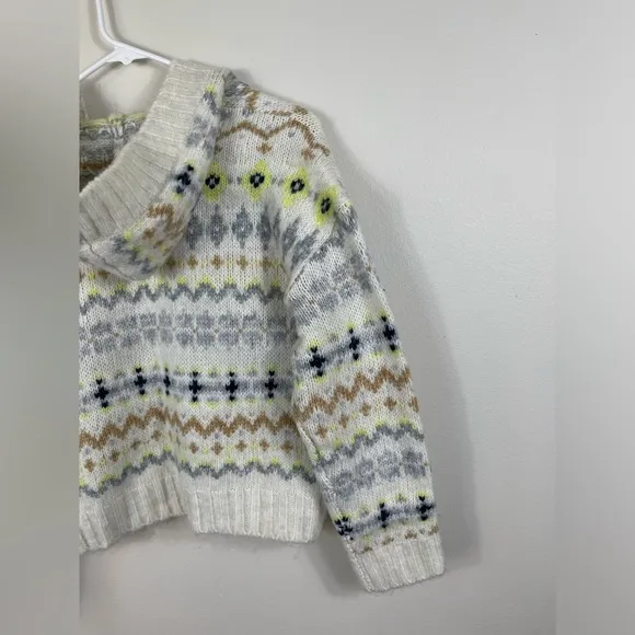 American Eagle Nordic Fair Isle KnitCropped Hooded Sweater Hoodie V-neck