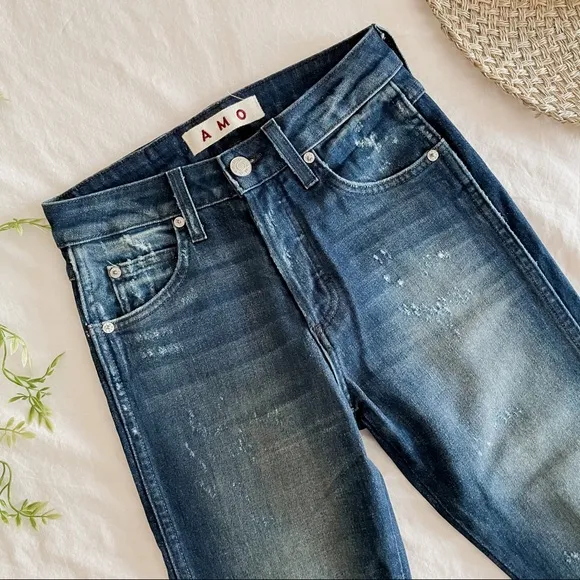 AMO High Rise Babe Cropped Jeans In Into The Blue