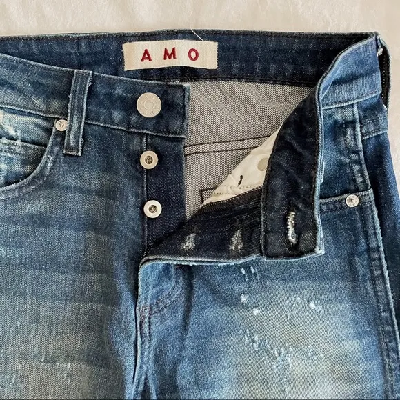 AMO High Rise Babe Cropped Jeans In Into The Blue