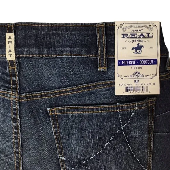 Ariat R.E.A.L. Denim NWT Ella Deconstructed Cropped Boot Jeans Mid Rise Size 32