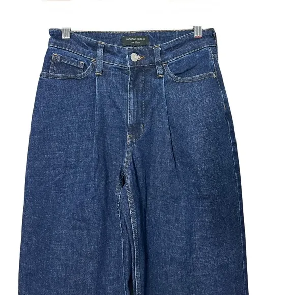 Banana Republic High Rise Pleaded Wide Leg Cropped Jeans