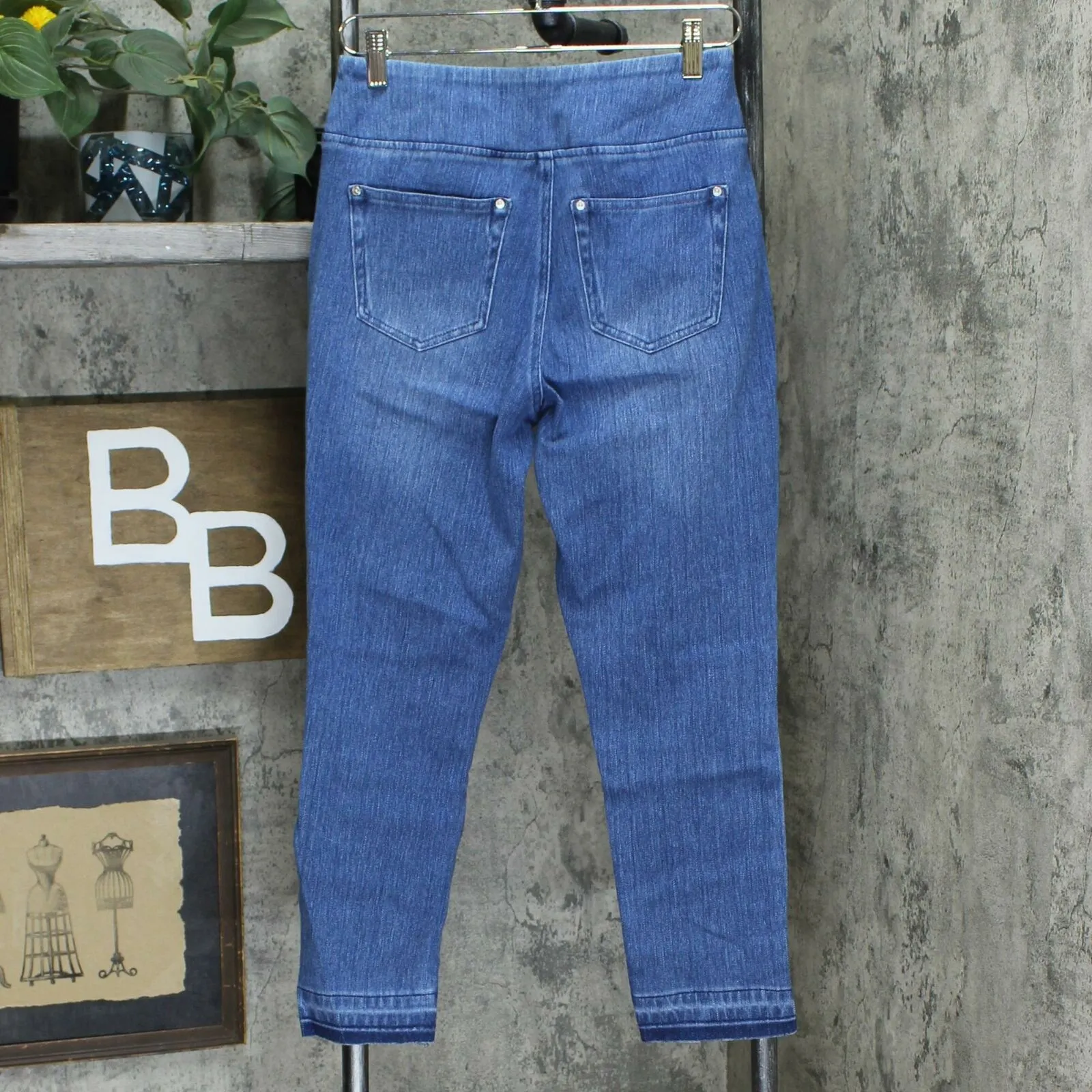 Belle by Kim Gravel Women's Flexibelle Released Hem Cropped Jeans