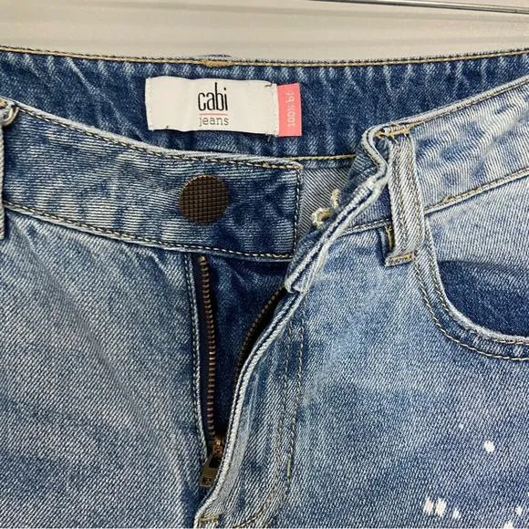 CAbi 100% Boyfriend Jeans Style 5884 DistressedAnkle Cropped Straight Size 2