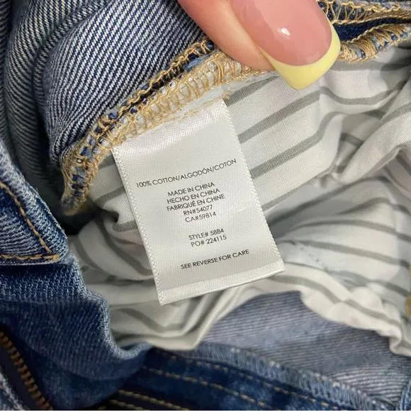 CAbi 100% Boyfriend Jeans Style 5884 DistressedAnkle Cropped Straight Size 2