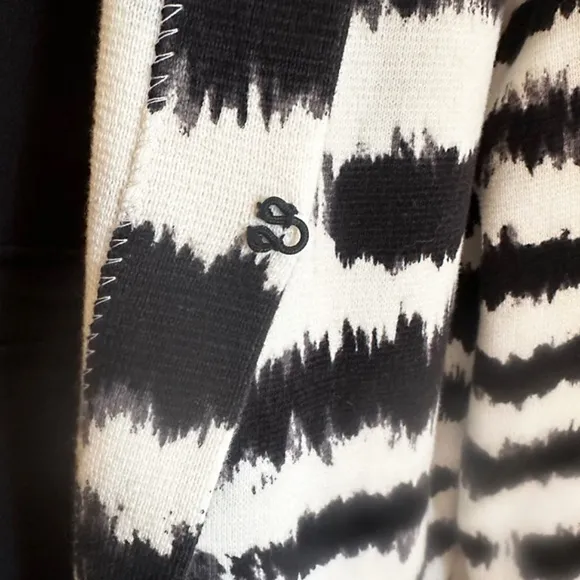 CHICO'S Black &amp; White Boldness! Jacket