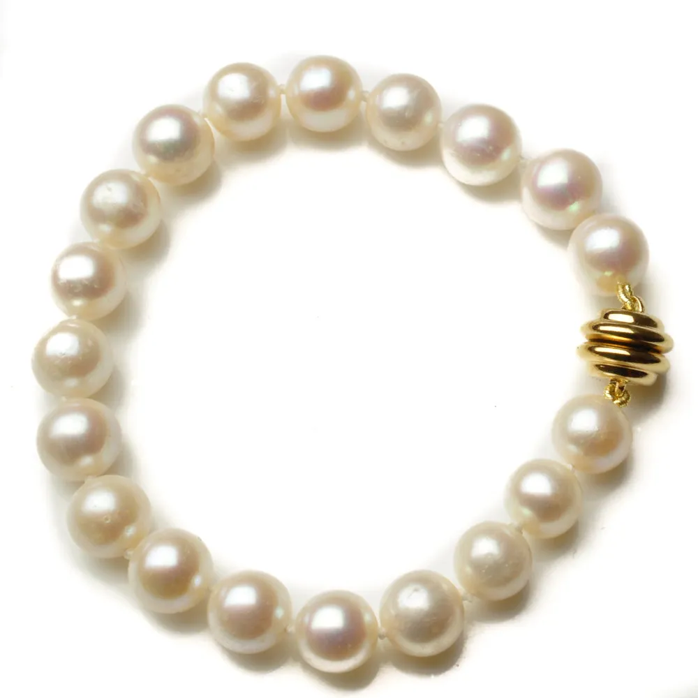 Classic Pearl Bracelet
