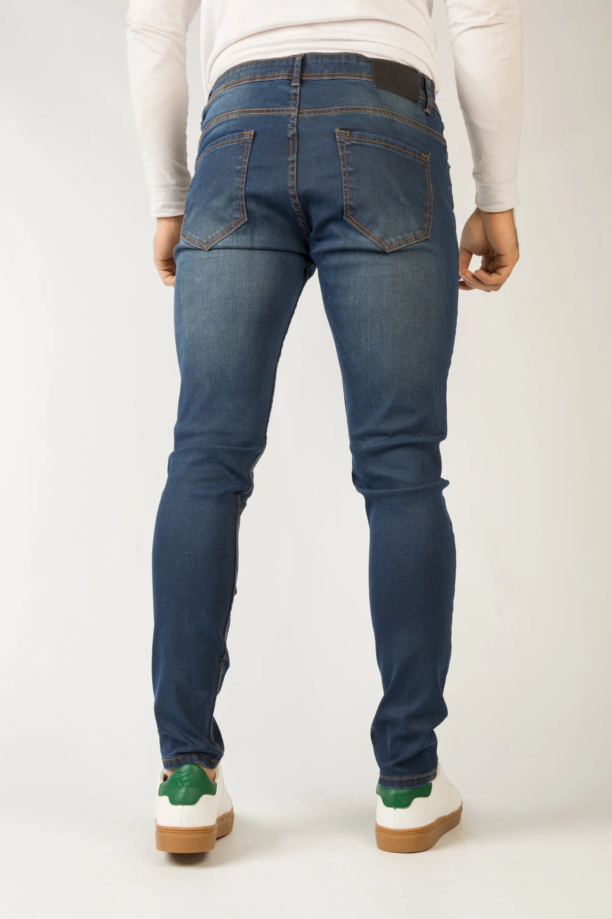 Cropped Fit Dark Blue Jeans