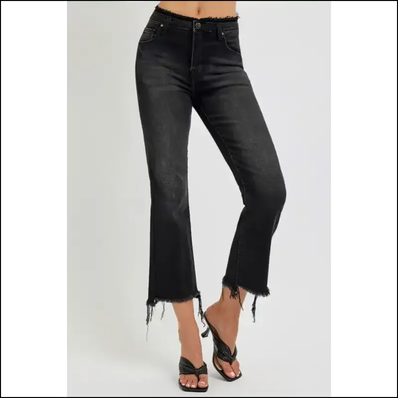 Cropped Flare Jeans that Make your Inner Fashionista Scream Yas Queen! 👑✨