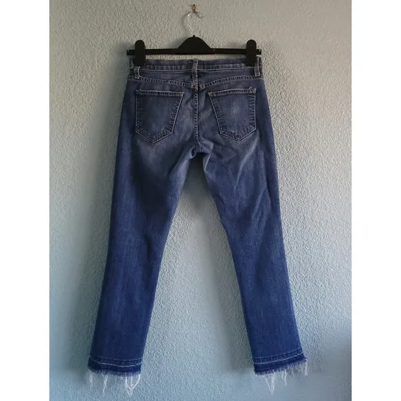 Current/Elliot | &quot;The Cropped Straight&quot; Release Hem Distressed Jeans