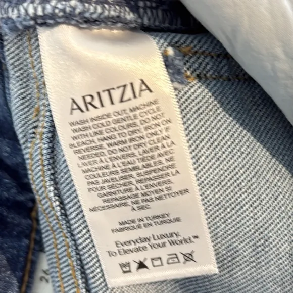 Denim Forum High Rise Blue Jeans Size 26