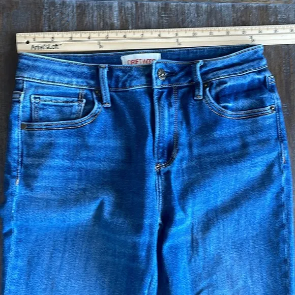 Driftwood Boho Floral Embroidered Jeans Size 26 Cropped Ankle Stretch Festival