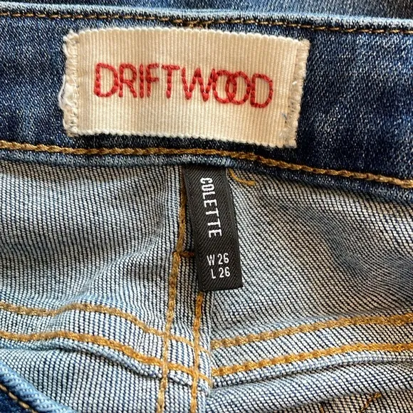 Driftwood Boho Floral Embroidered Jeans Size 26 Cropped Ankle Stretch Festival