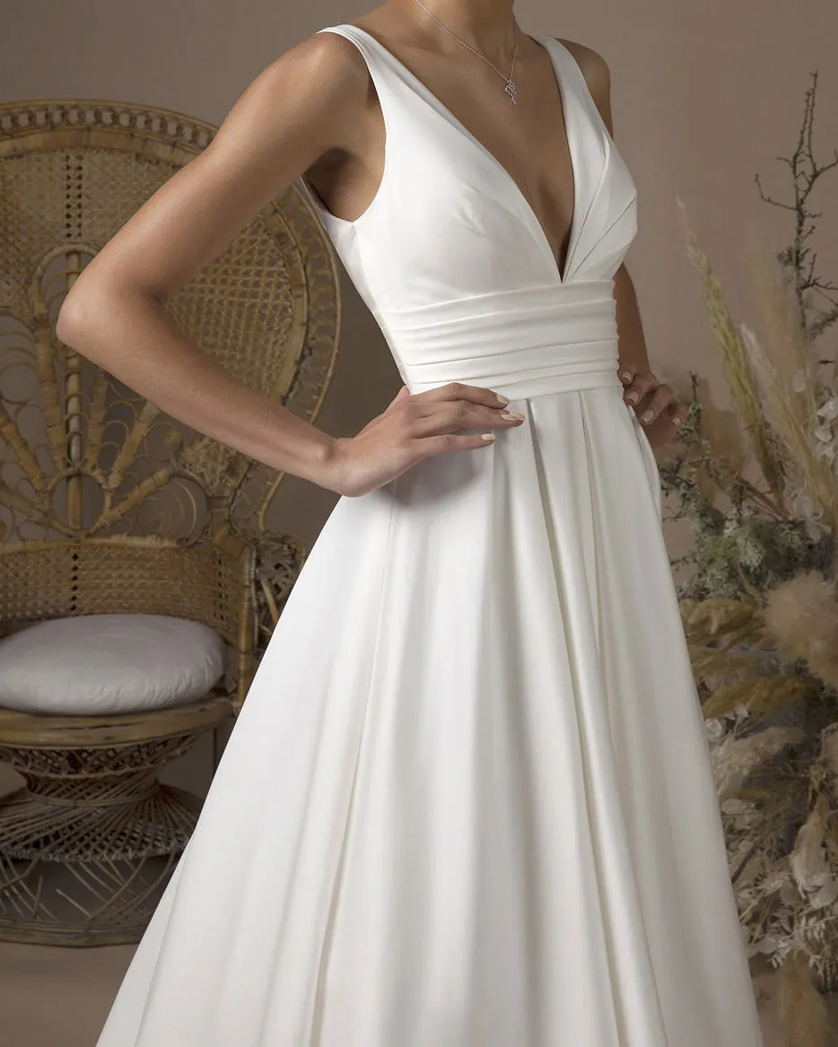 Elegant Satin Wedding Dresses V-Neckline A-line Bridal Wedding Gowns Open Back