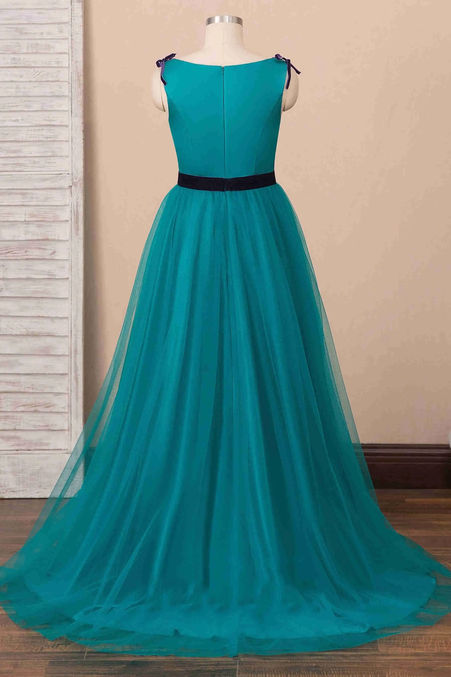 Elegant V-Neck Teal Long Prom Dress with Embroidery