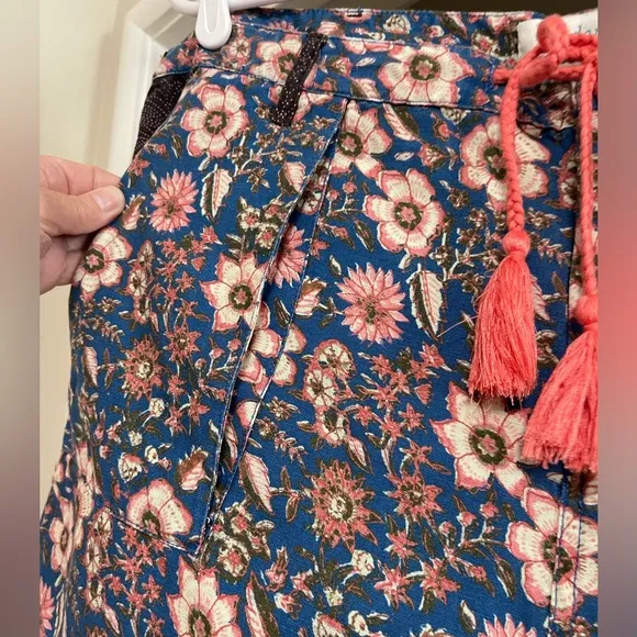 EUC Sundance KALINI Linen Blend Shorts
