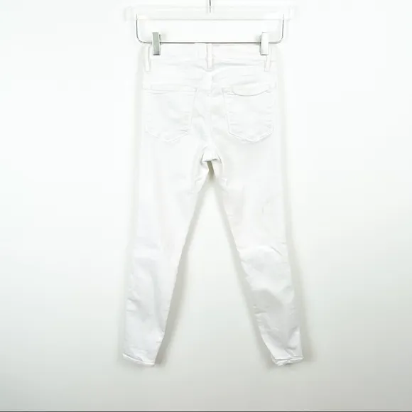 FRAME | Le Skinny de Jeanne Crop Jean in Lilac Blanc