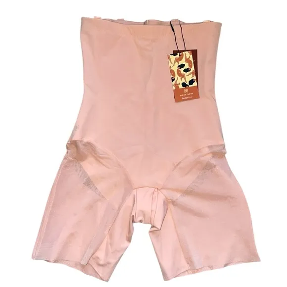 HoneyLove SuperPower Short in Rose Tan, NWT, Size Medium