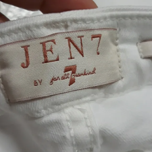 JEN 7 BY 7 For All mankind White Cropped Skinny jeans size 10