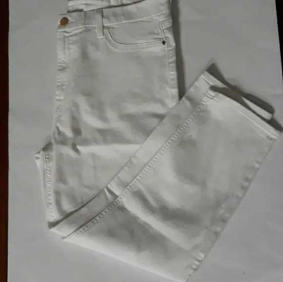 JEN 7 BY 7 For All mankind White Cropped Skinny jeans size 10