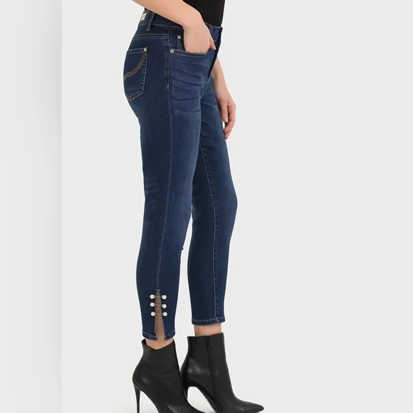 Joseph Ribkoff Cropped Pearl Embellished Jeans Size 8 Slim Fit Stretch