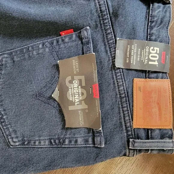 Levis 501 Jeans High Rise Womens 32 Dark Blue Classic Contemporary Chic Timeless