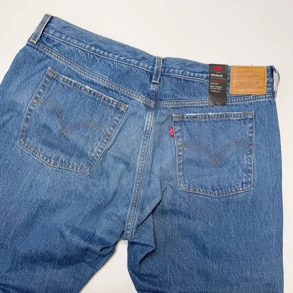 Levi's Wedgie High Rise Jeans‎ 34