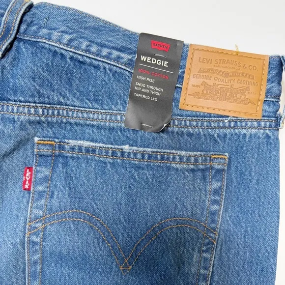 Levi's Wedgie High Rise Jeans‎ 34