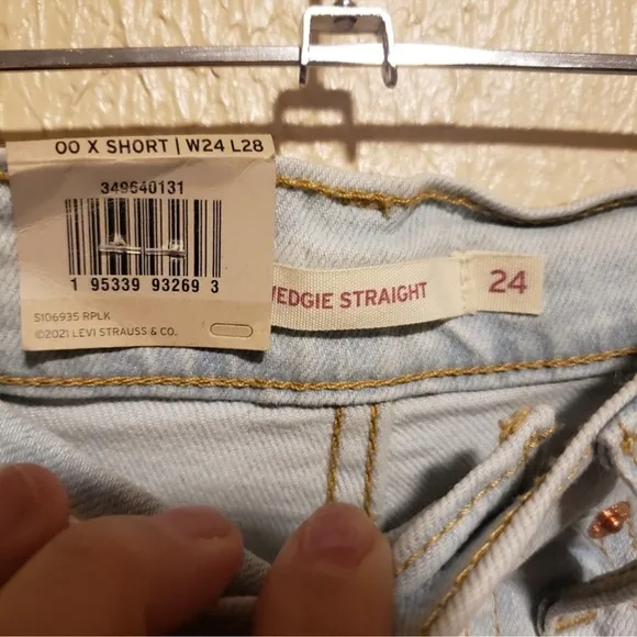 Levi’s Wedgie Straight Jeans Size 00‎ or 24 Short