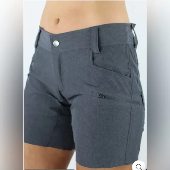 LIKE NEW Women’s Club Ride Eden Modern Trail Shorts, size large, asphalt grey