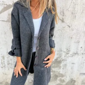 Lisa | Stylish Cardigan with Buttons
