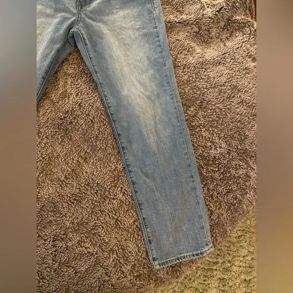 LUCKY BRAND Women’s Sweet Cropped Jeans