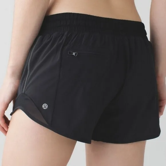 Lululemon Hotty Hot Shorts in Black Baylor University Logo 14 3.5&quot; inseam