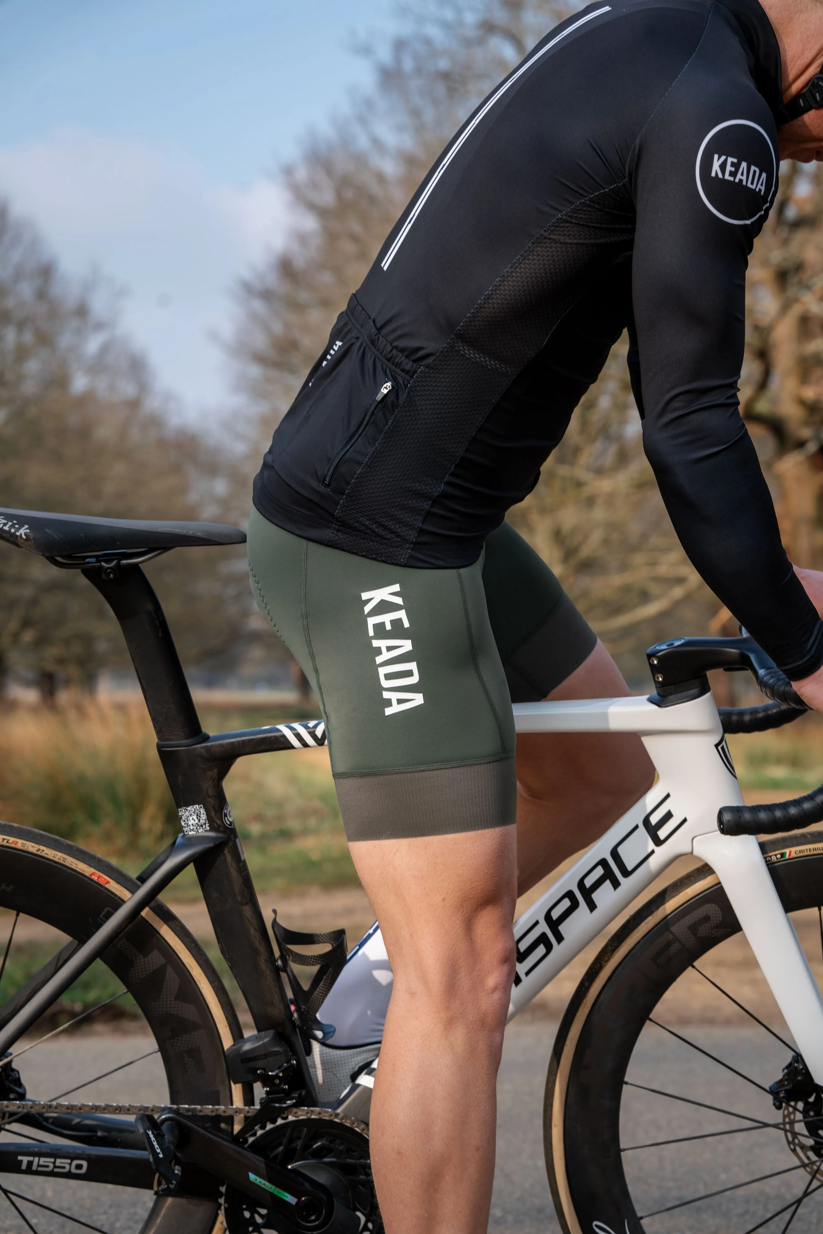 Men's Essential Bib Shorts - Olive
