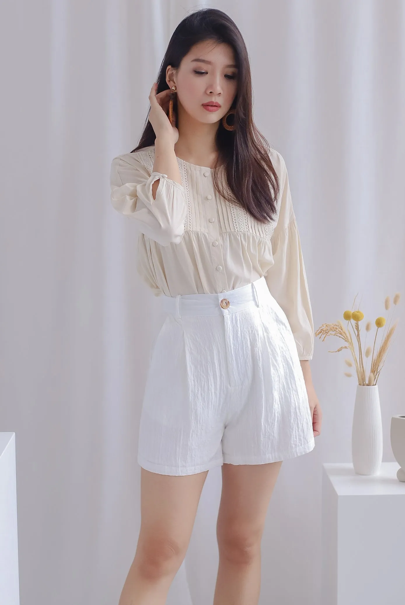 Midori Textured Shorts In White