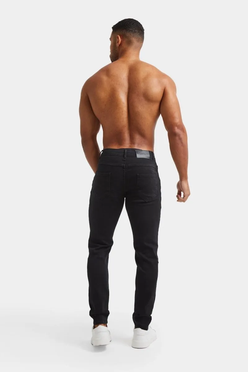 Muscle Fit Jeans in Black