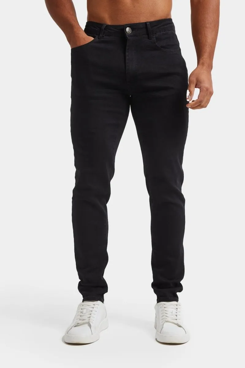 Muscle Fit Jeans in Black