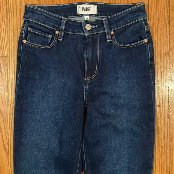 NEW | PAIGE CINDY‎ CROPPED RAW HEM JEANS IN UNPLUGGED DARK WASH SIZE 25
