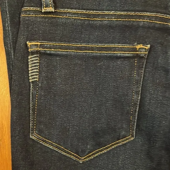 NEW | PAIGE CINDY‎ CROPPED RAW HEM JEANS IN UNPLUGGED DARK WASH SIZE 25