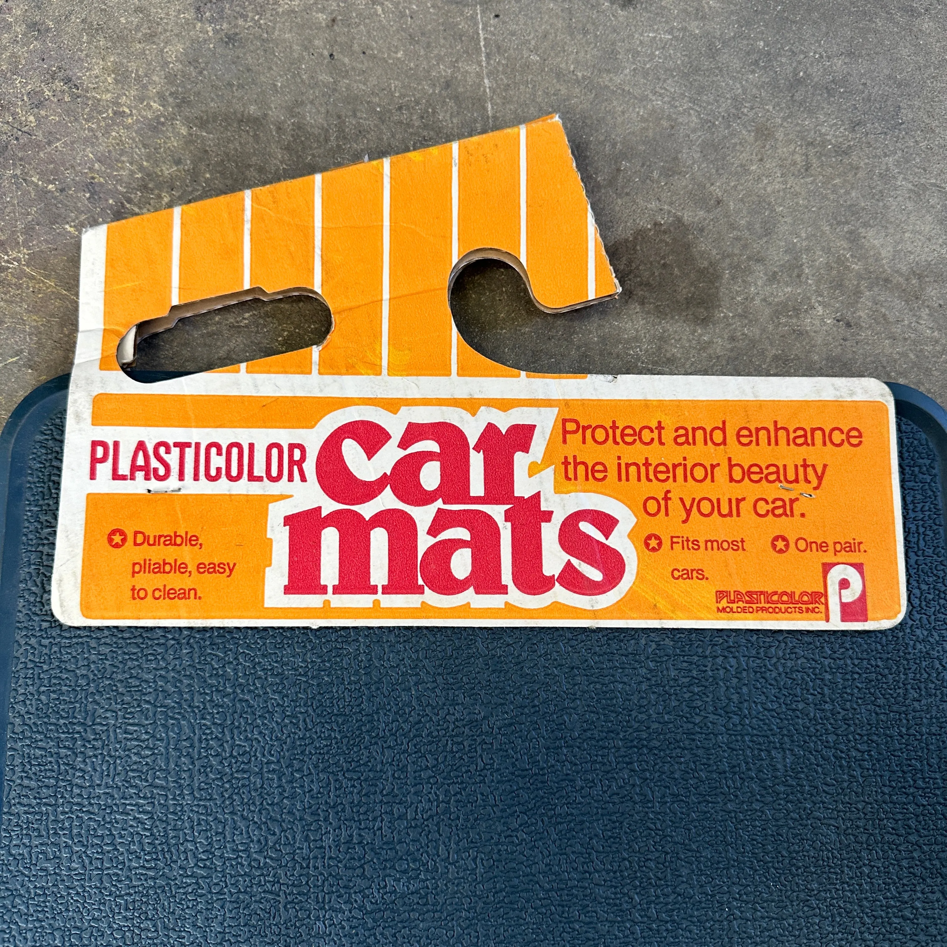 NOS Textured Rear Floor Mats - Plasticolor