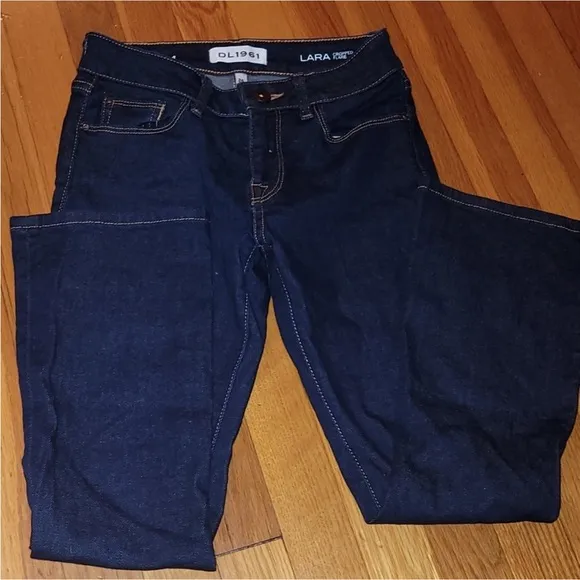NWOT DL 1961 Lara Cropped Flare Dark Wash Jeans Size 24