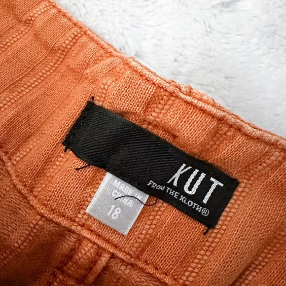 NWT- KUT FROM THE KLOTH Justine Belted Trouser Shorts in Burnt Orange