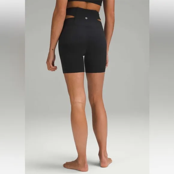 NWT! 🍋🍋Lululemon Align Cut-Out High Rise Short 6”🍋🍋. Size 6. Color Black.