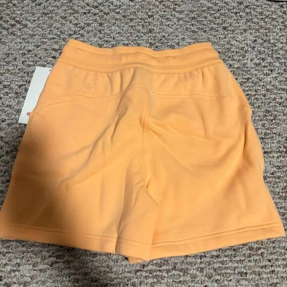 NWT Lululemon Scuba High-Rise Short 5&quot; Peach Bellini- Size 4