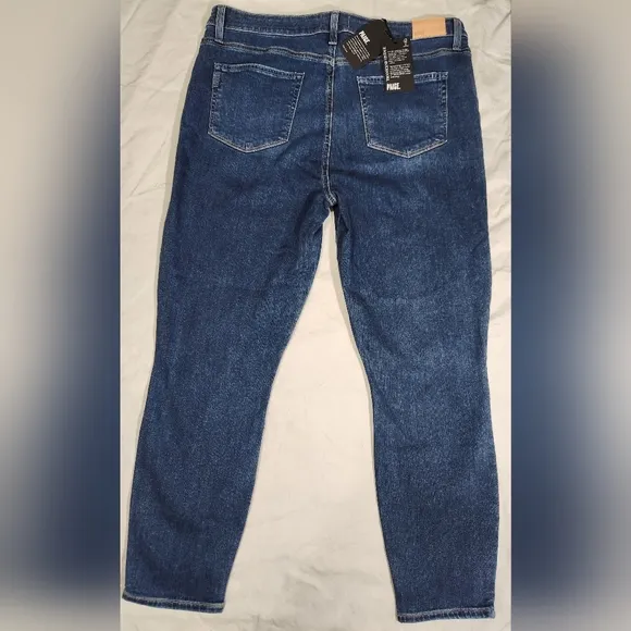 Paige Margot Crope Women's Blue Jeans, NWT, SIZE 34