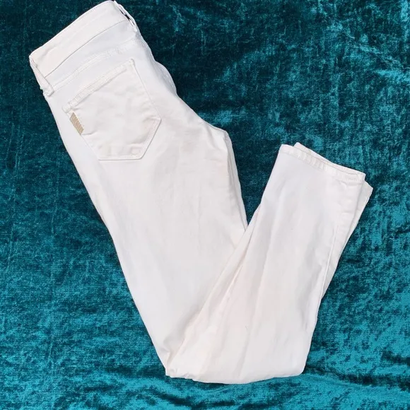 Paige Roxie Crop white jeans
