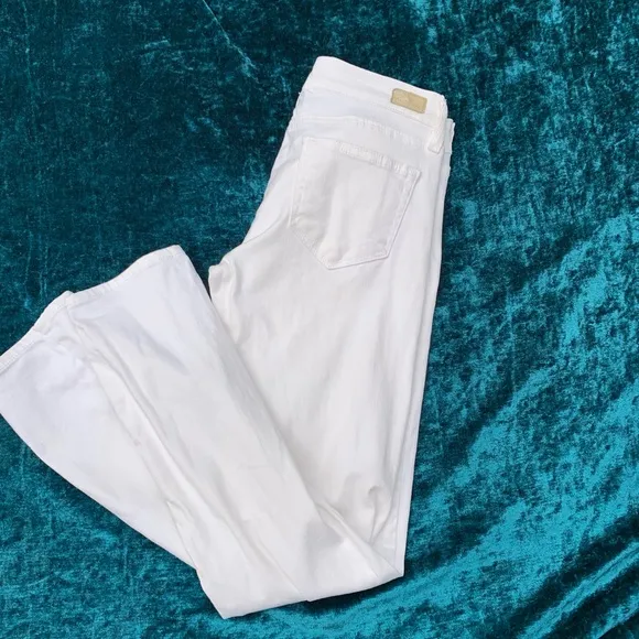 Paige Roxie Crop white jeans
