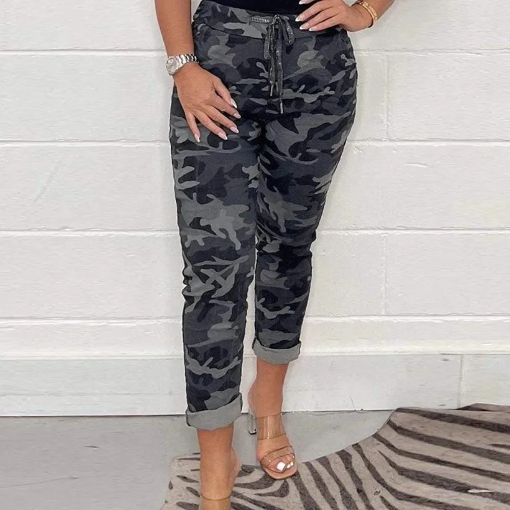 Penelope- Women's Pants in Luxury Camouflage with Optimal Comfort