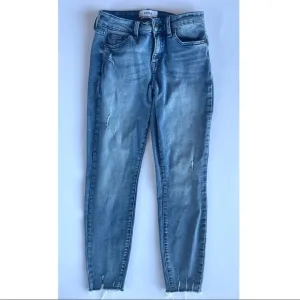 Pistola Raw Hem Jeans